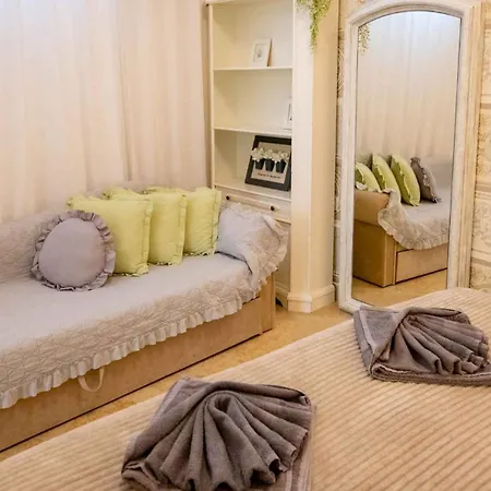 Apartment In 15143 *